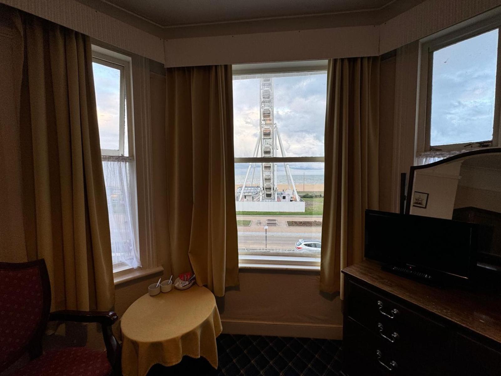 Royal Hotel 大雅茅斯 外观 照片